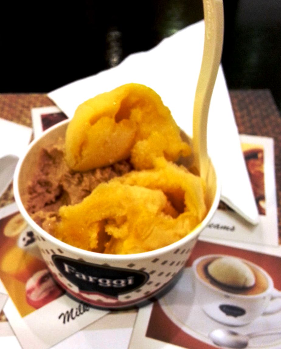 Farggi Gate Mall Doha Food Qatar Eating Dessert Ice Cream 2