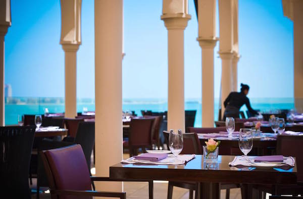 st-regis-doha-grand-brunch-qatar-friday