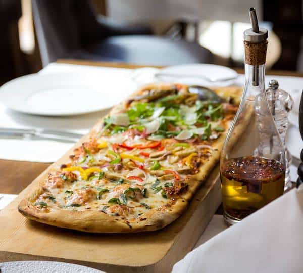 meter-pizza-la-piazza-souq-waqif-boutique-hotels-qatar