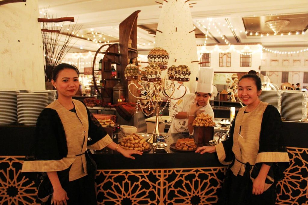 St-Regis-Doha-Qatar-Eating-Ramadan-Tent-Souq (85)