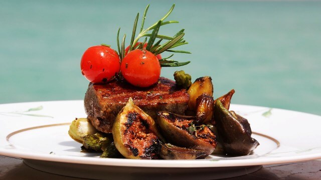 La-Veranda-Sheraton-Doha-Qatar-Eating-Steak-Seafood-Where-To-Eat-This-Weekend