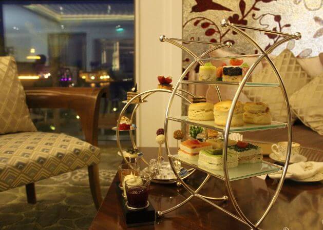 Cafe-Murano-Marsa-Malaz-Afternoon-Tea-Doha-Qatar-Eating-Golden-High-Tea
