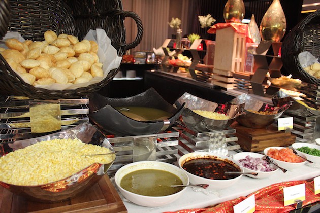 diwali-dinner-buffet-westin-doha-pani-puri-chaat
